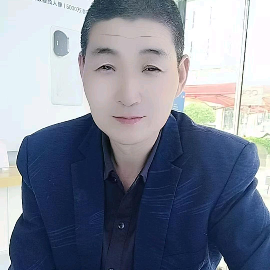 和盛楼房砸墙上料小夫妻