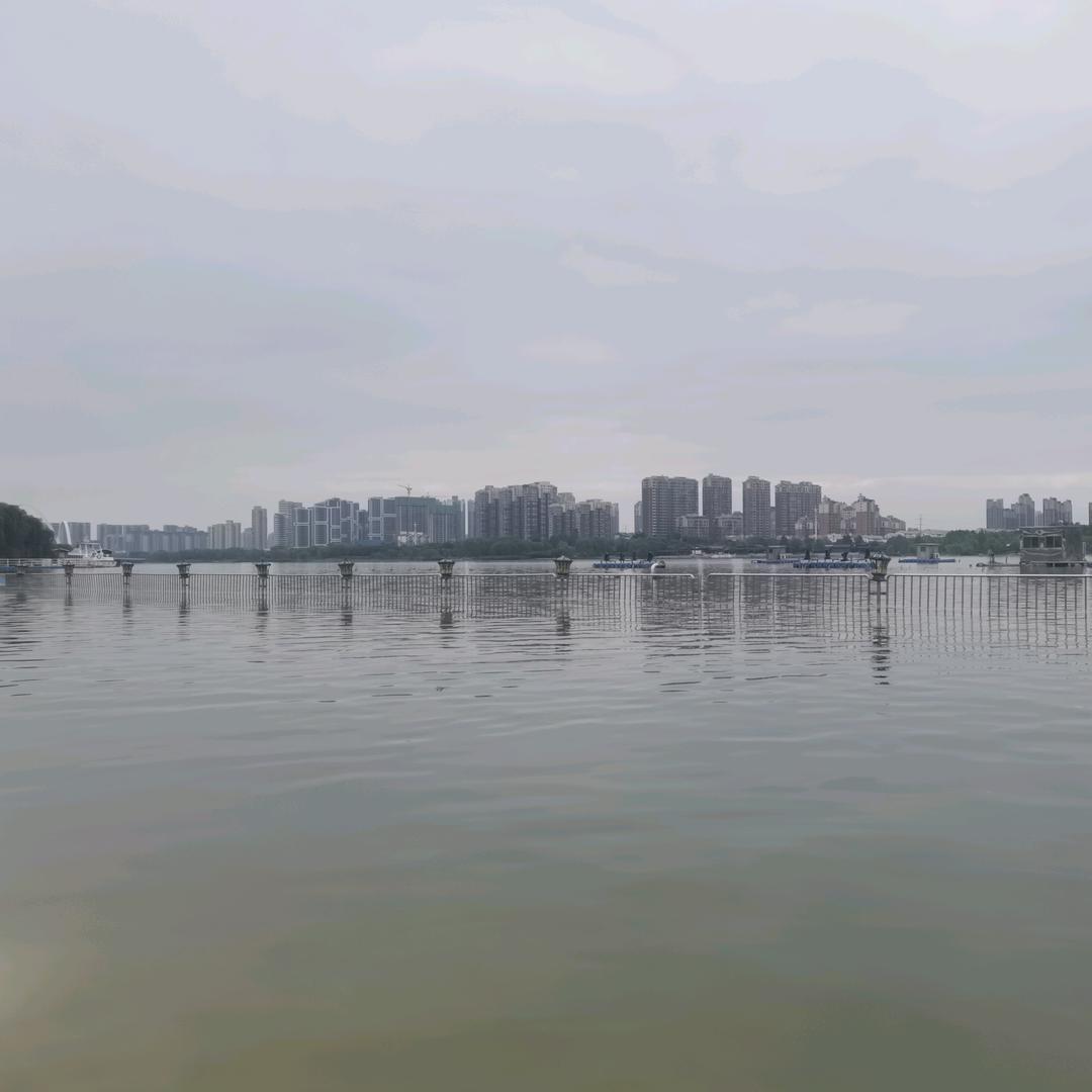 现在