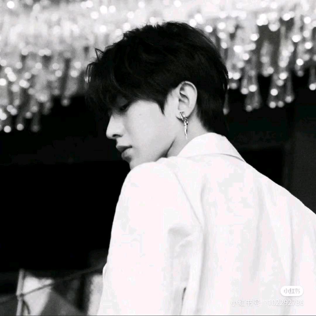 枫叶ヾ(＾∇＾)ﾉ🍁