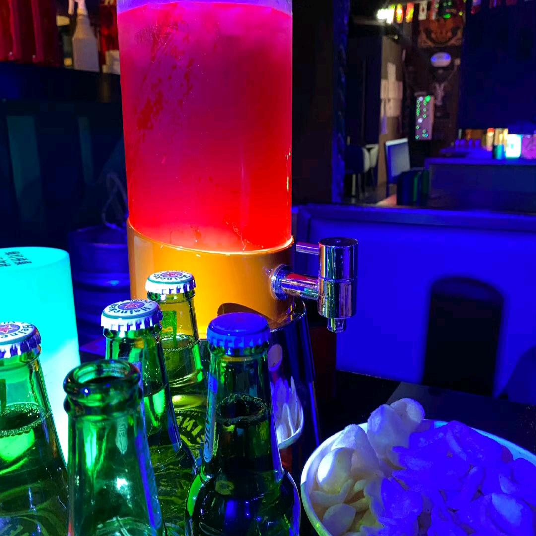 海伦司小酒馆（唐河人民路店）