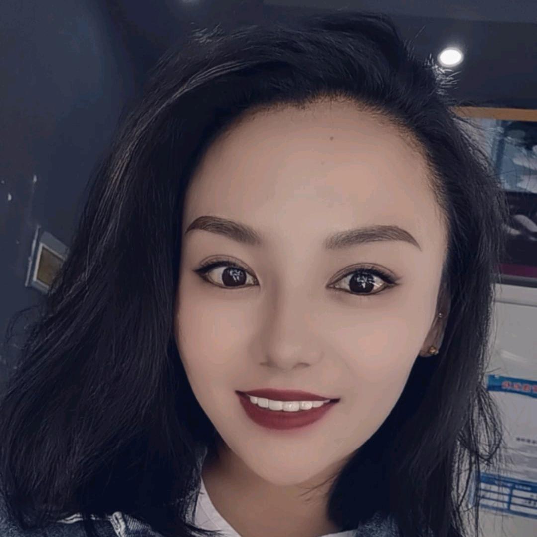 小央央