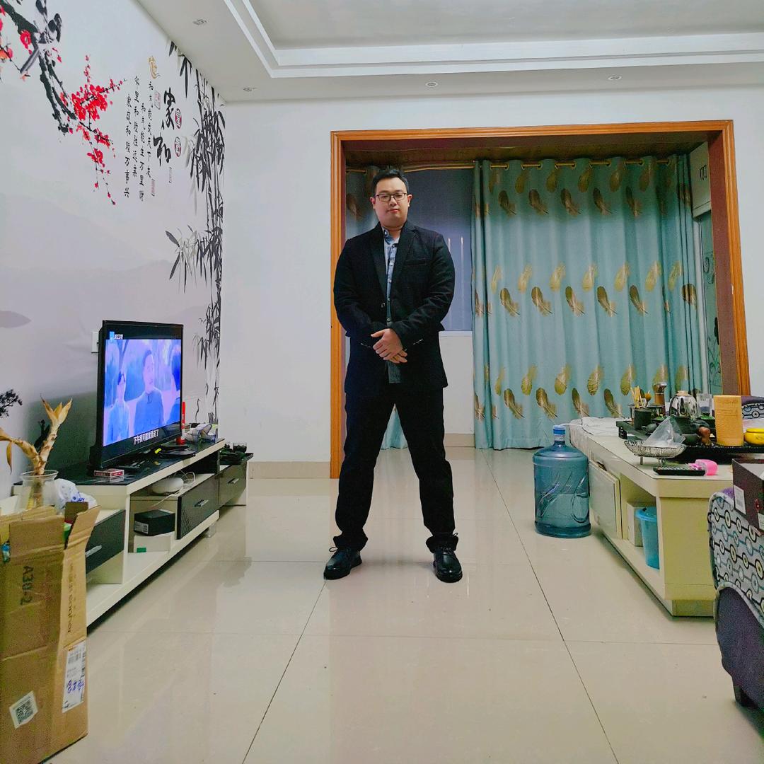 小哥余