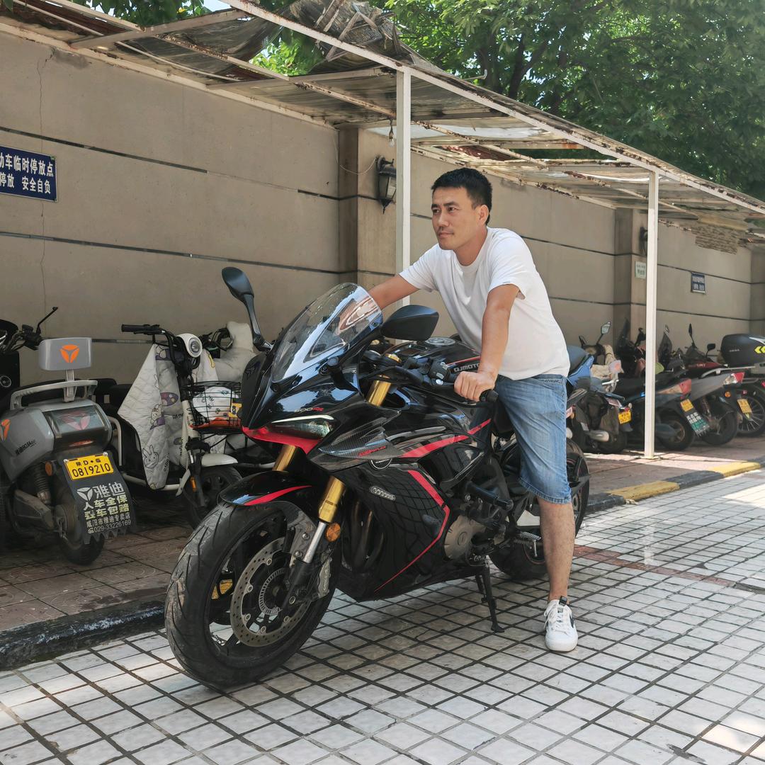 咸阳荣耀凯哥