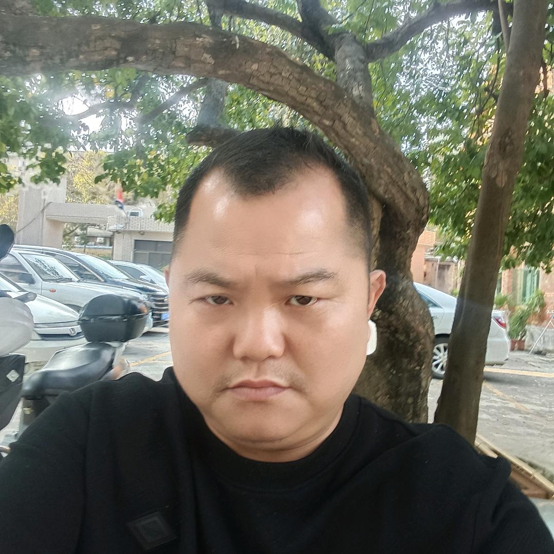 鼎仁钢构，陈勇