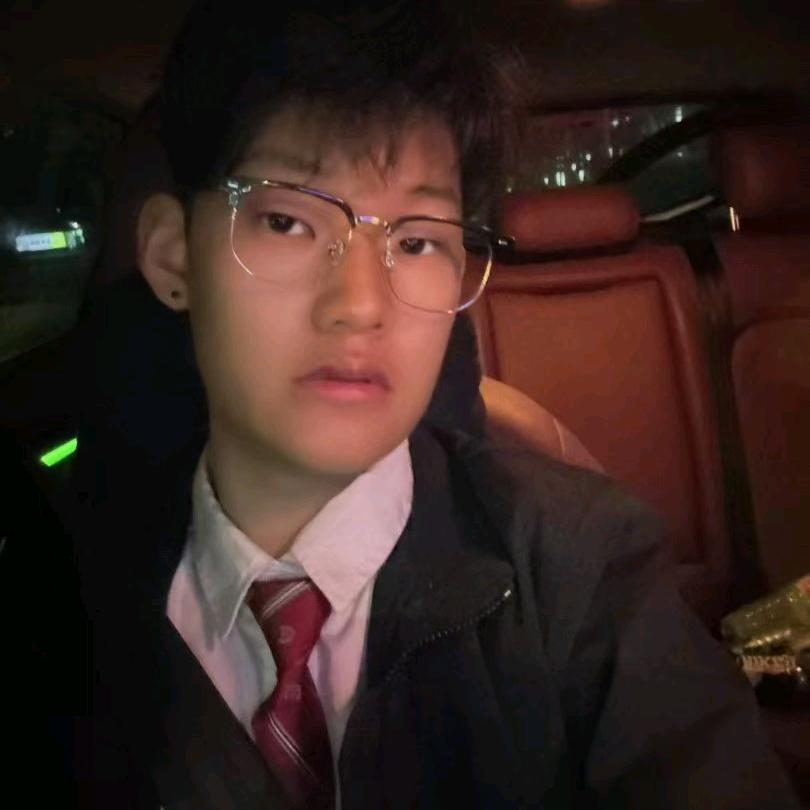 罗国骏(大学生创业)