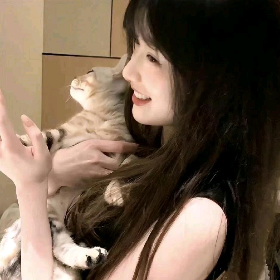 氿