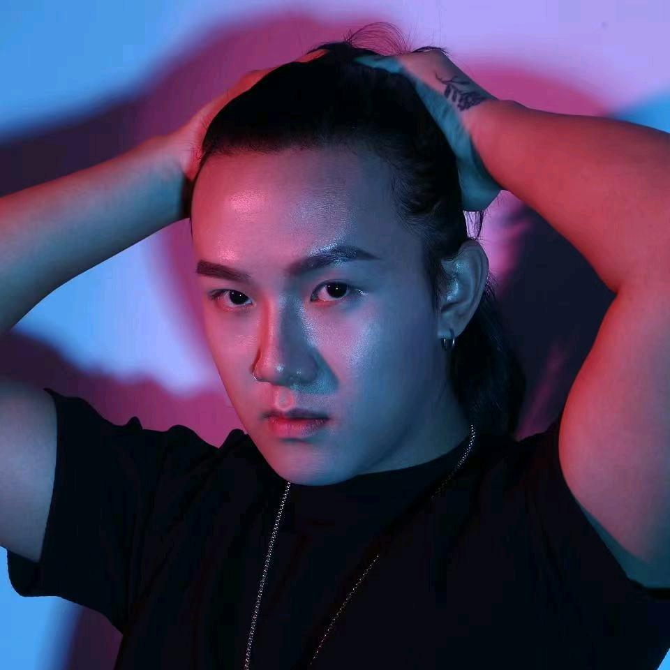 京世界家具家电批发城贵阳速萍五员工号