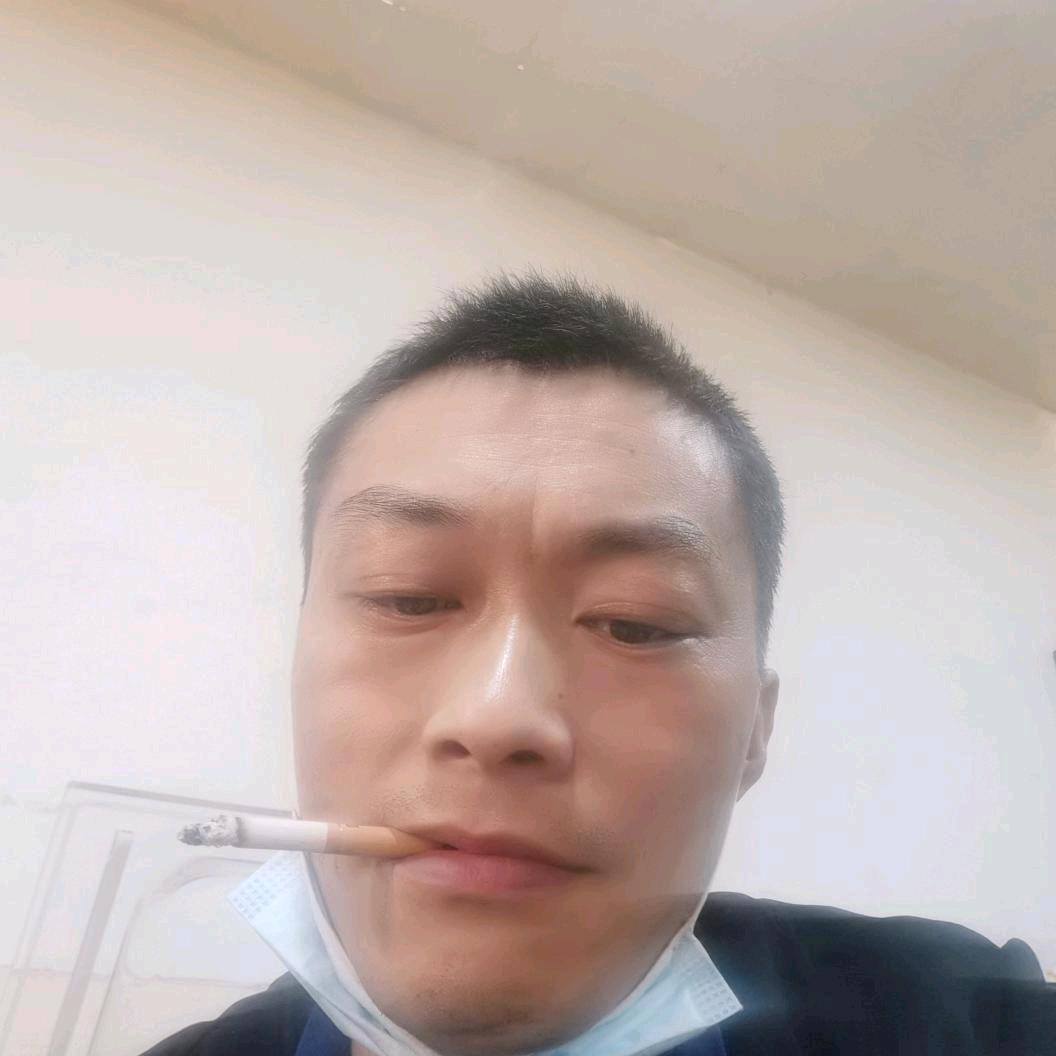 肖华