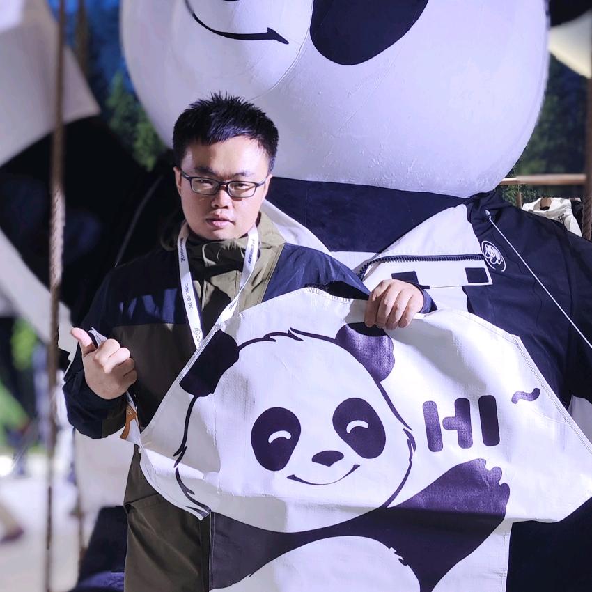 愉悦户外的小崔