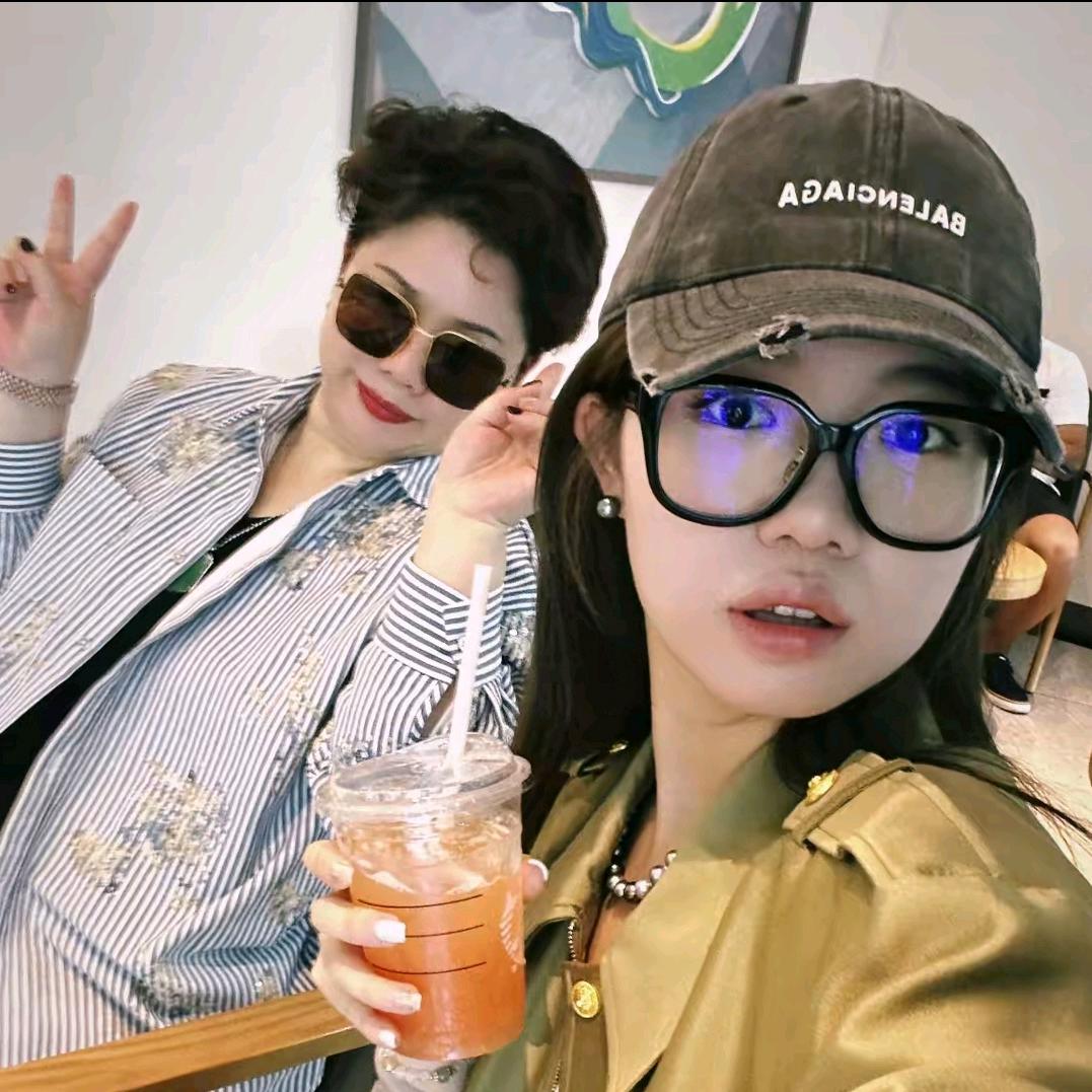 花满林真丝精美服饰