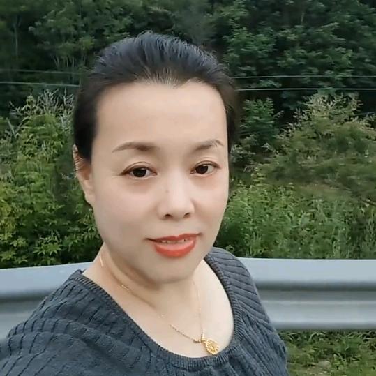翼城明金女装张姐