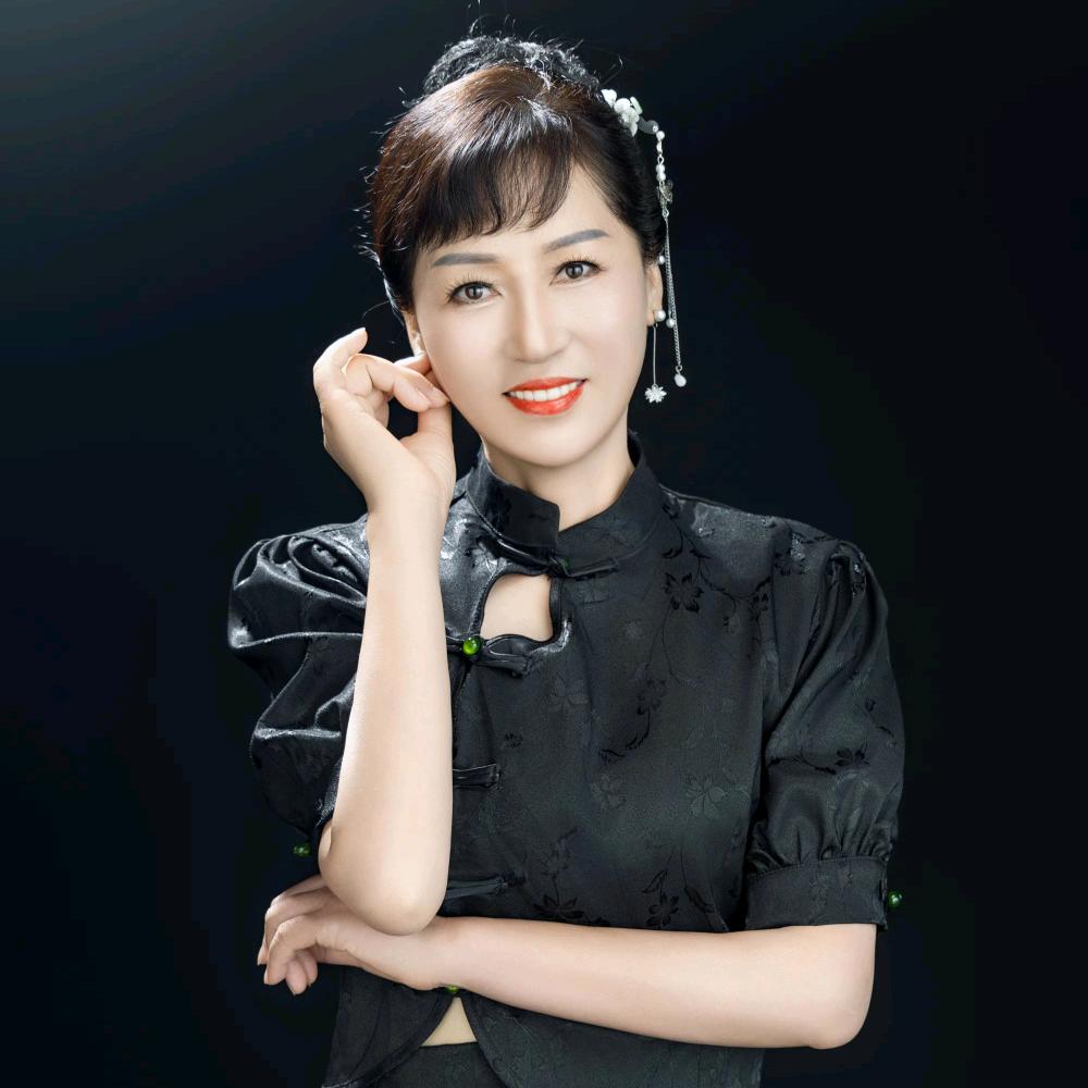 搬经云姐美容