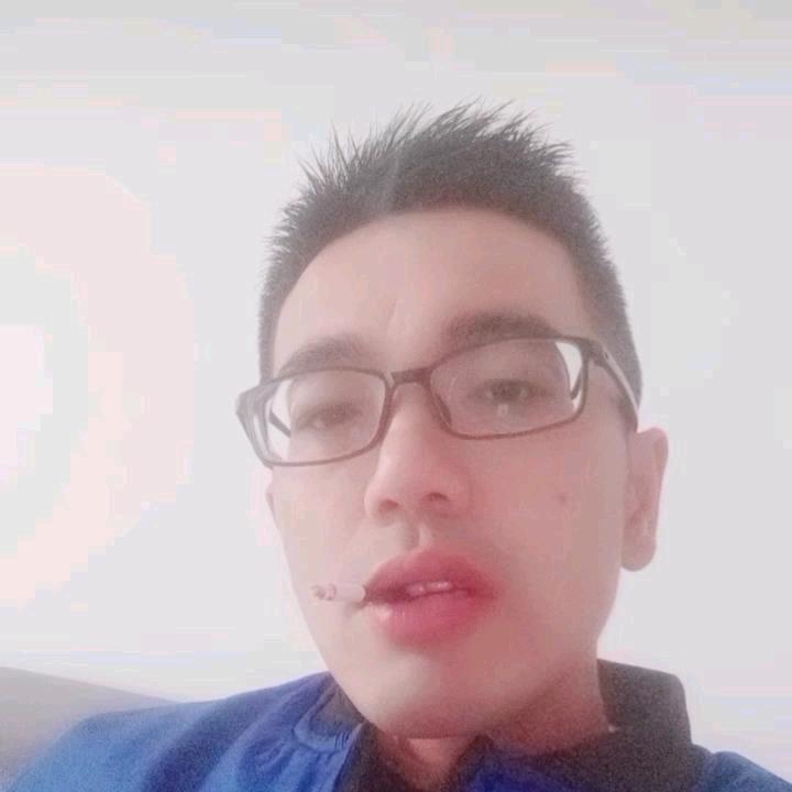 用户1877924406622华仔