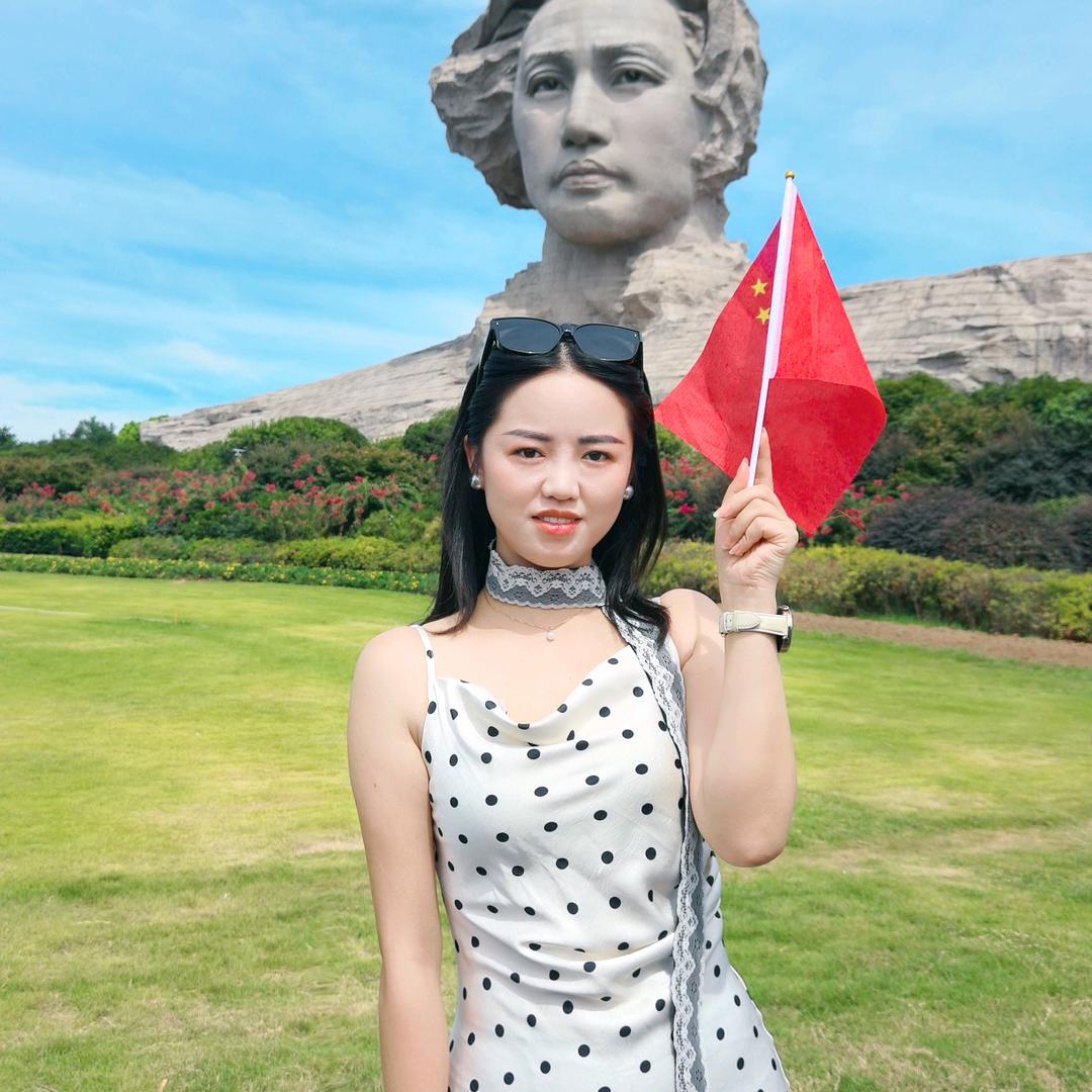 @董董董小姐
