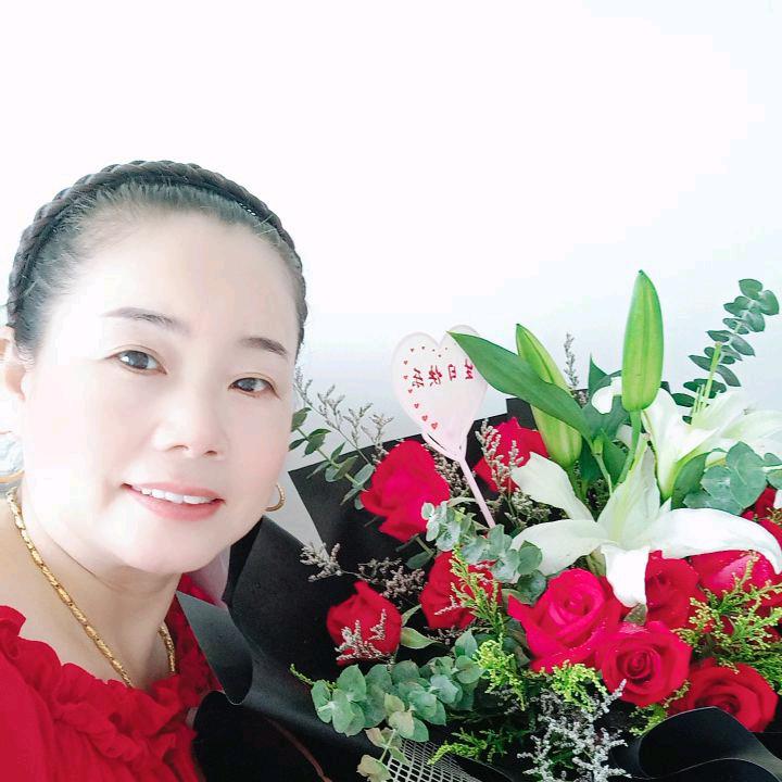 花香倾城，🌺🌺🌸🌸