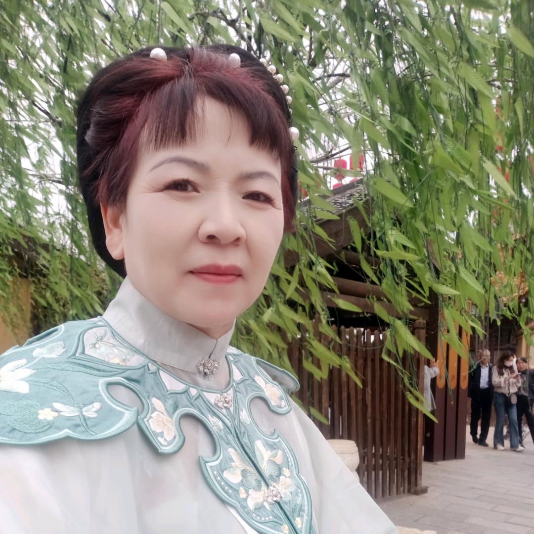爱笑的陈三姐