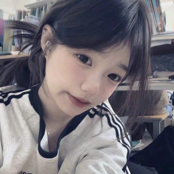 鱼苒