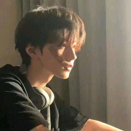 小凯不会抛投🇦🇷