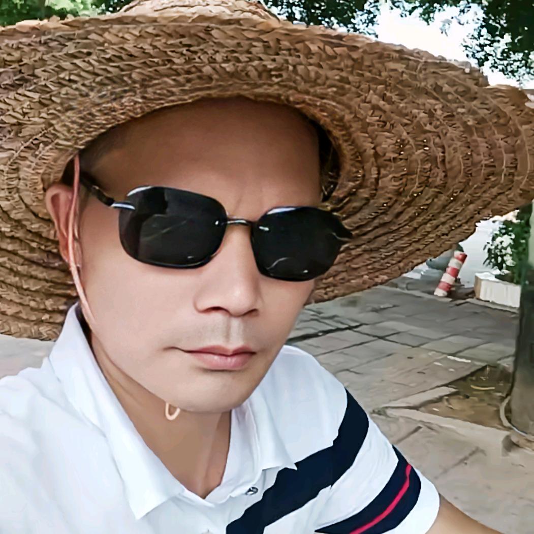 @᭄草帽ઈོ哥࿐: