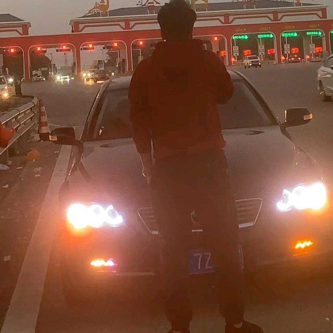 WL明