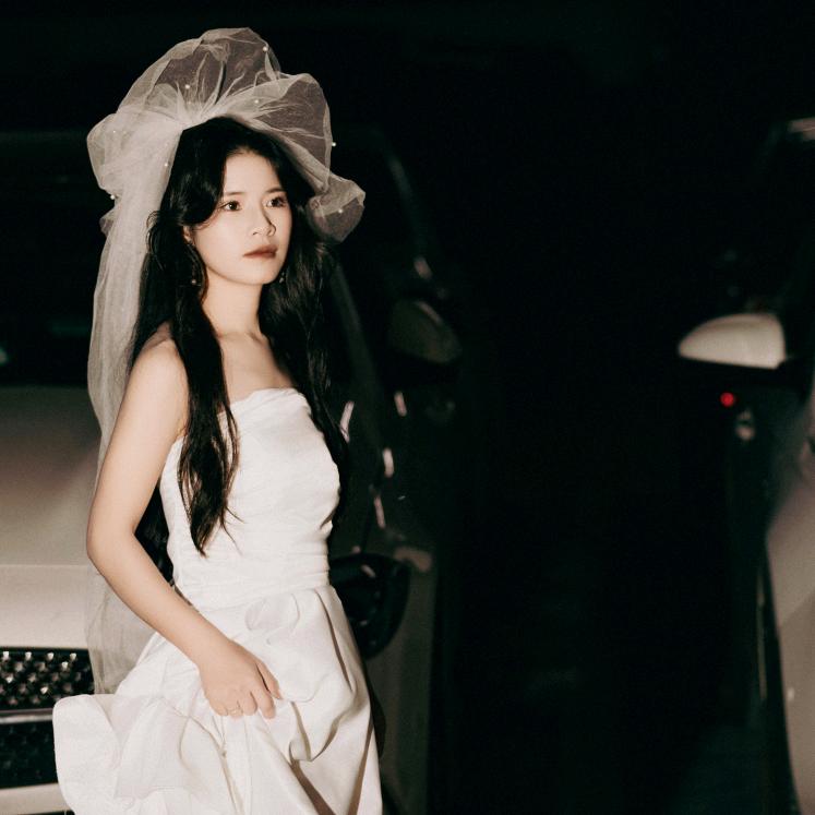 给糖🍭就不闹。