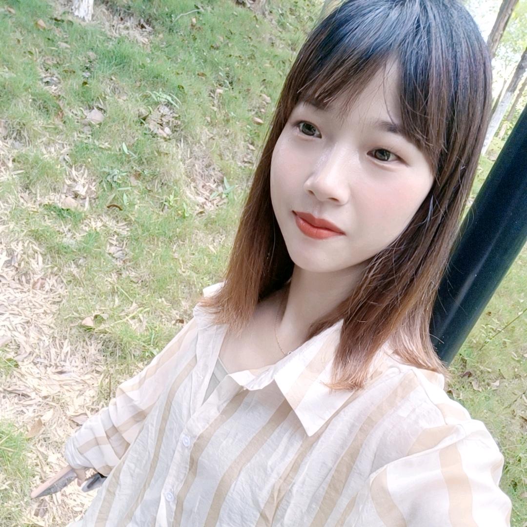 @ 《Huang》小 小 💞记得微笑