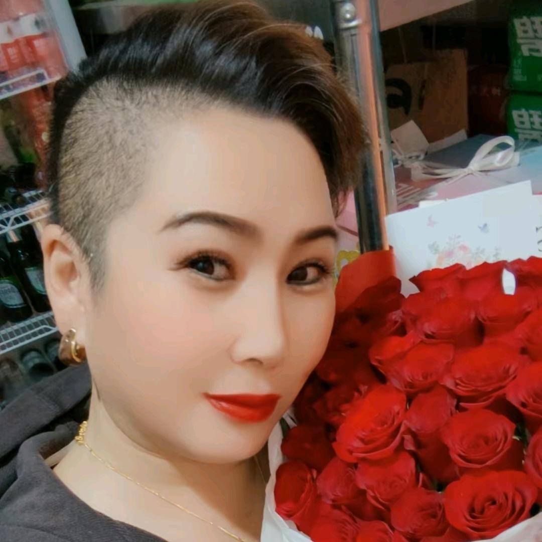 霞影马蹄声