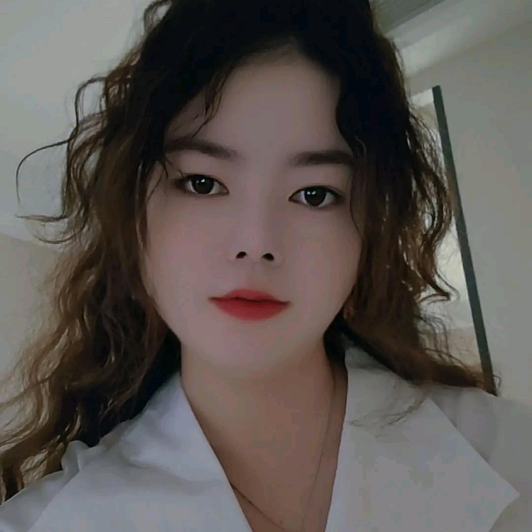 星河美食城小燕子