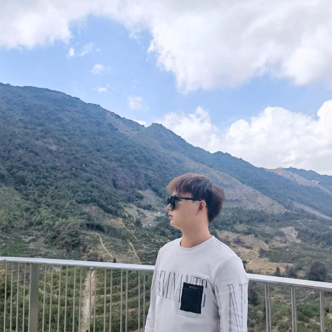 粤，M