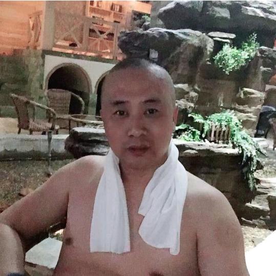 毛愣哥