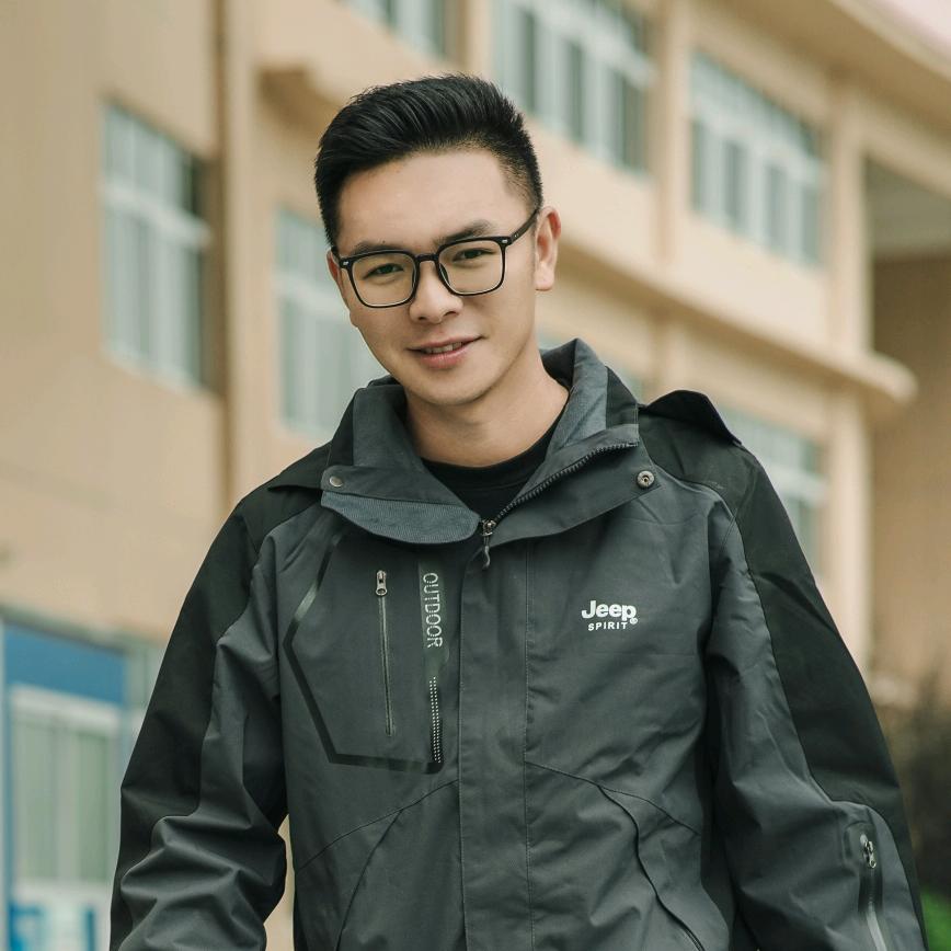 装监控的摄影师
