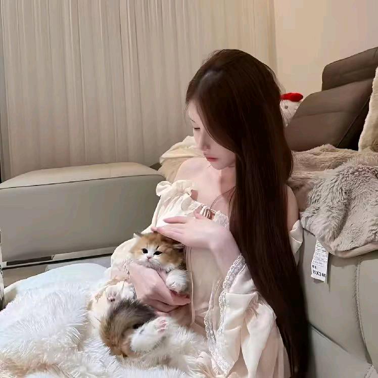 ღ⑅⃟蓝鸢ꦾᩚ꯭💞