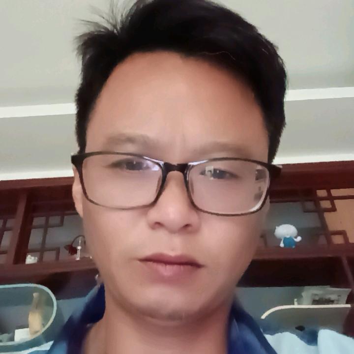 叫我；靓仔