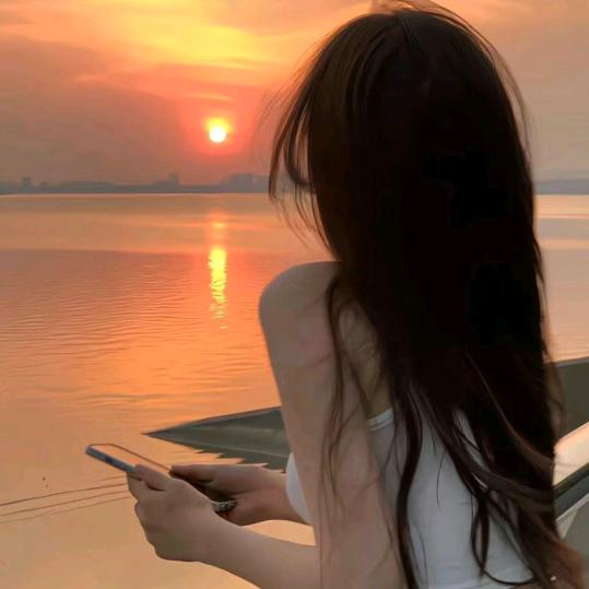 鲸鱼🐳e头像