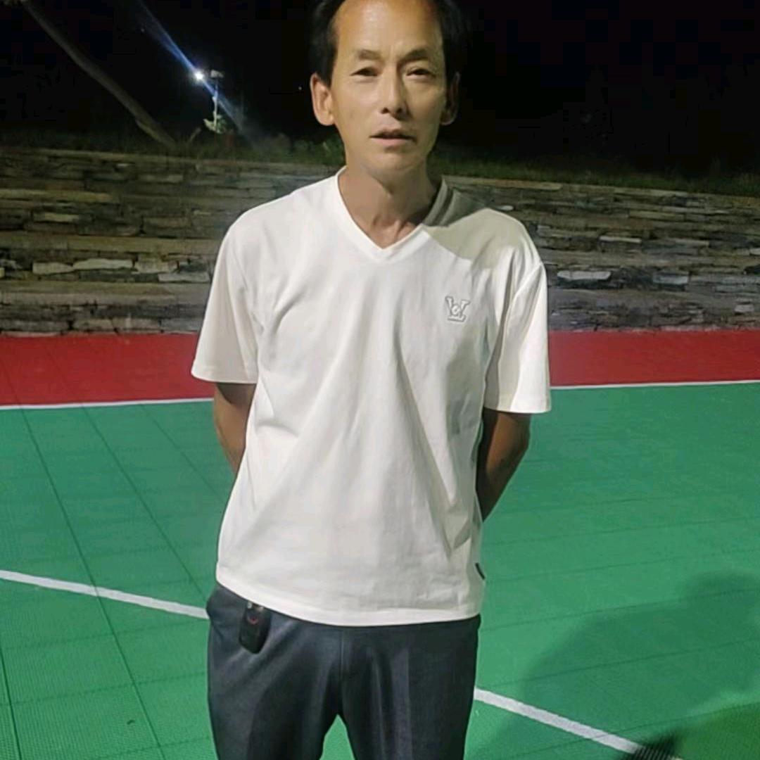 奋斗哥）