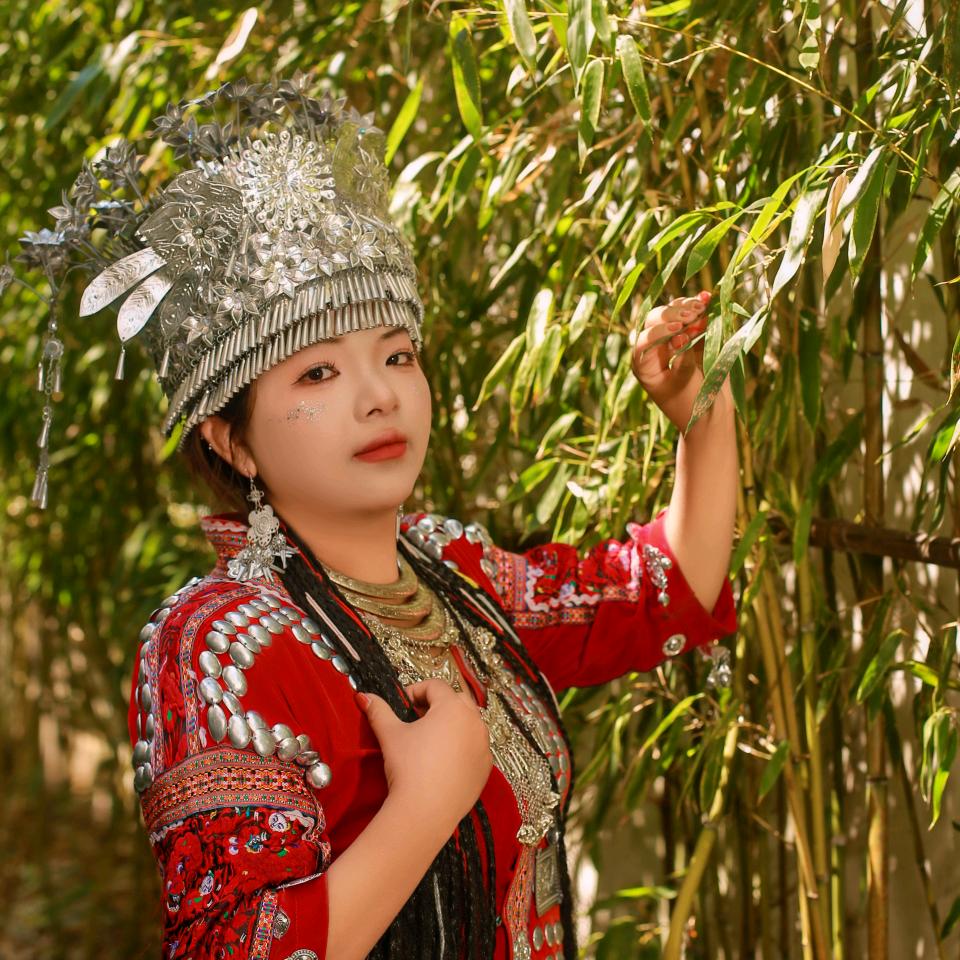 是洛洛吖～(12级)