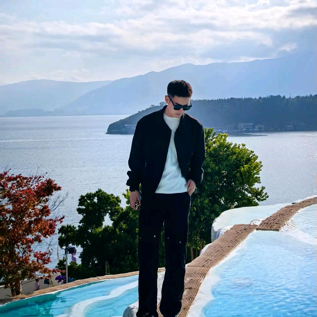 🍡: 🚬🥀⃟微醺༒大叔