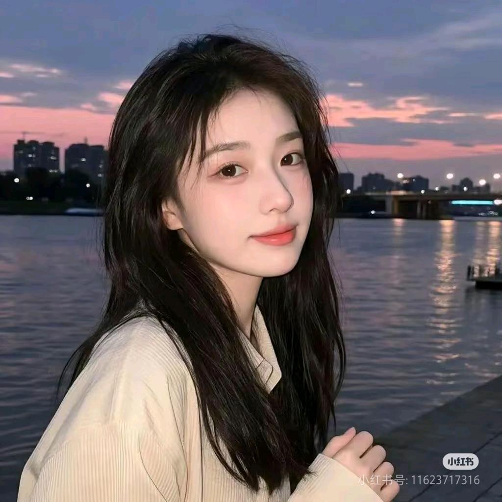 蜜桃味的妮妮