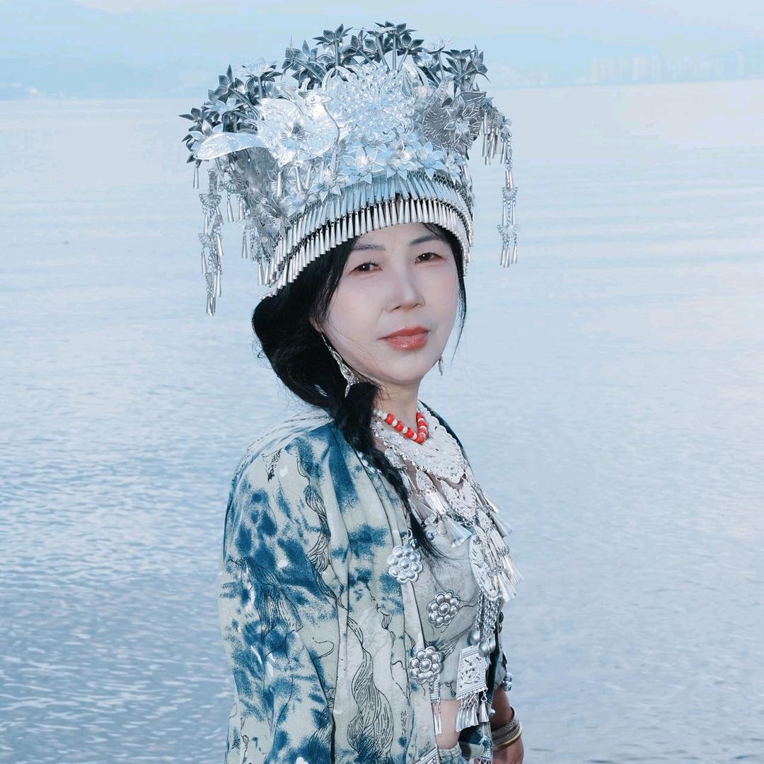 隆姐，晚上6点开播