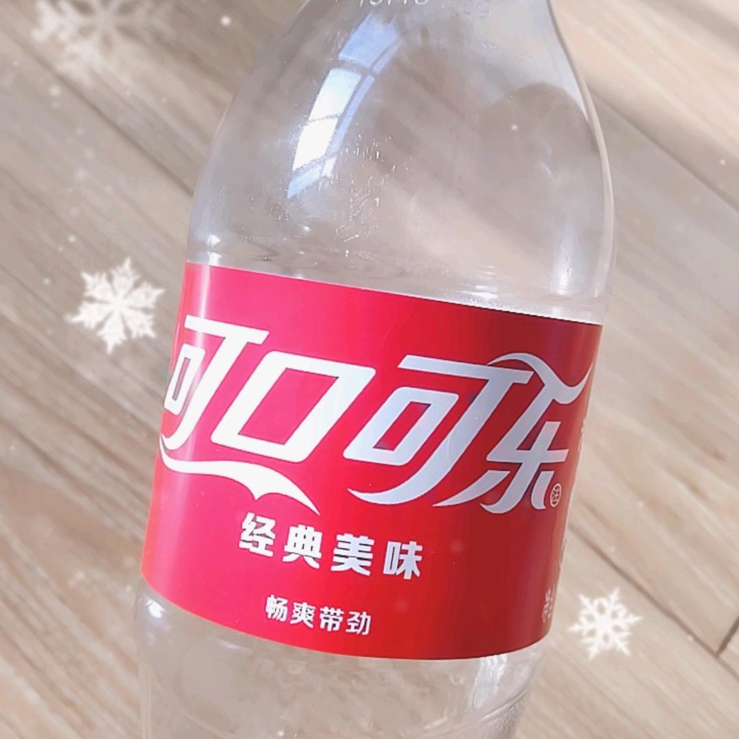 耀眼的可乐瓶子