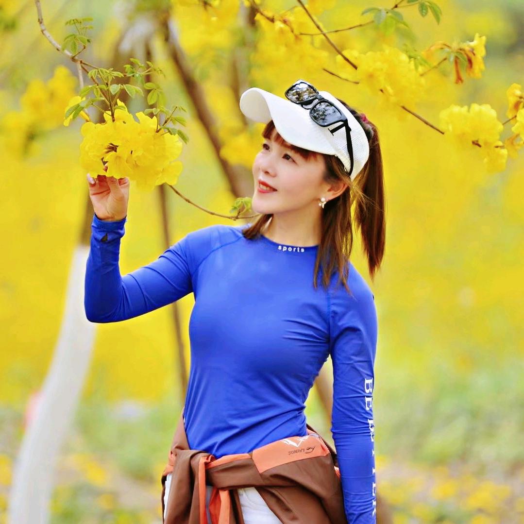 （成都北门户外）领队开心（78.1.28