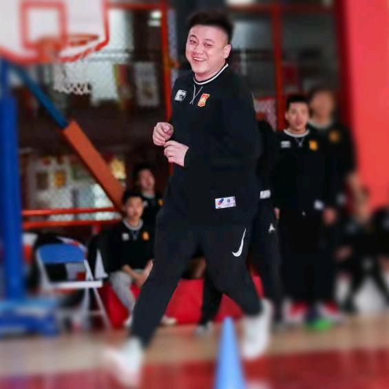 草根教练🏀🏀