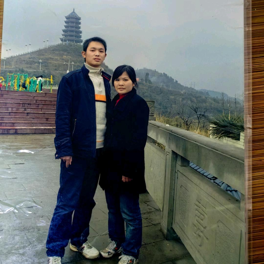 仁寿铂柏门窗防护栏