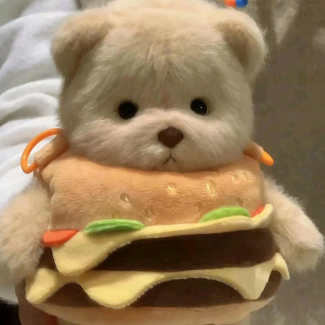 彤.