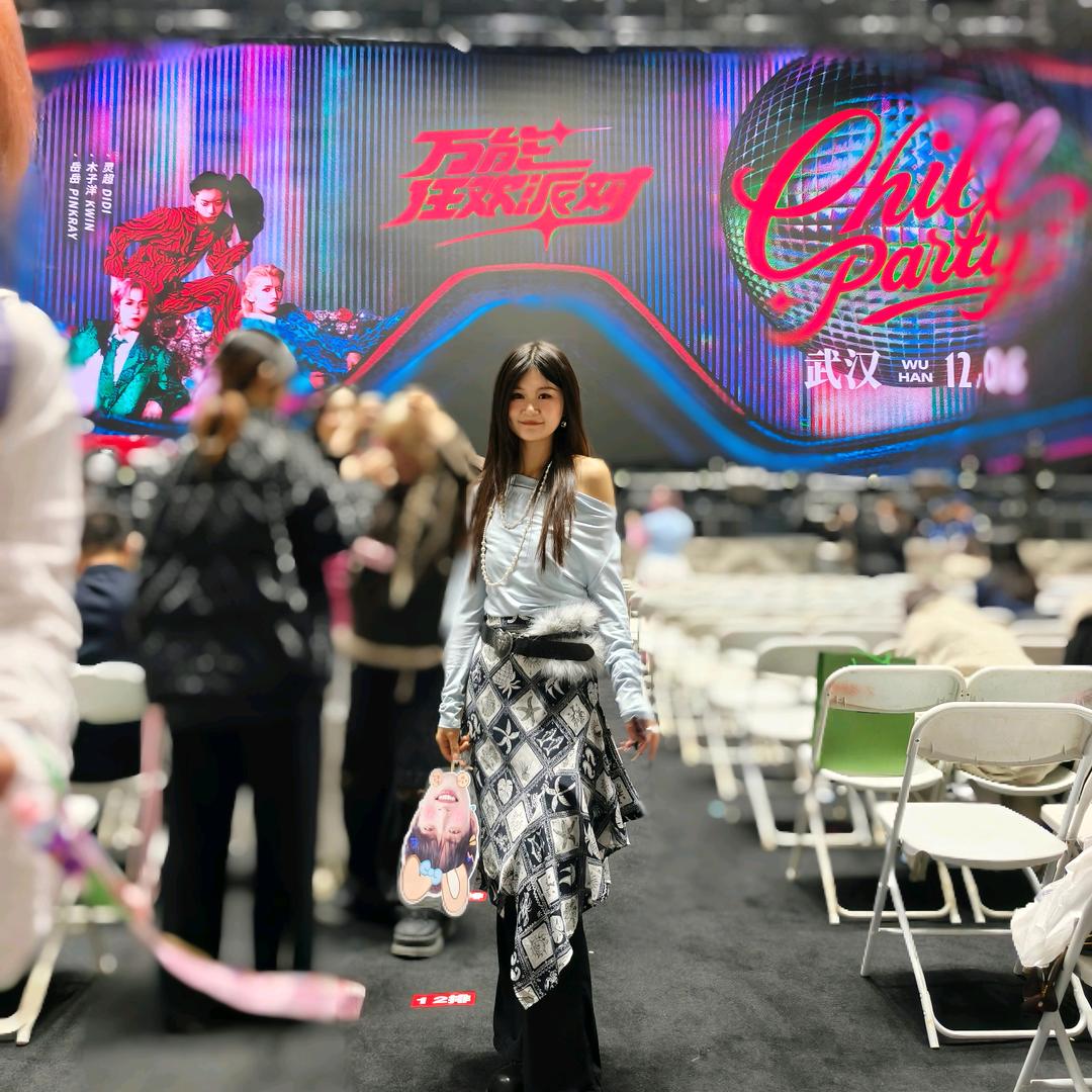 糗歪歪又出去玩了