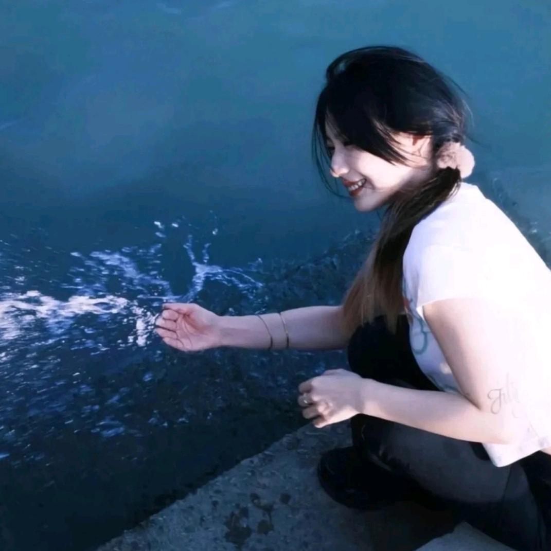 冉柒