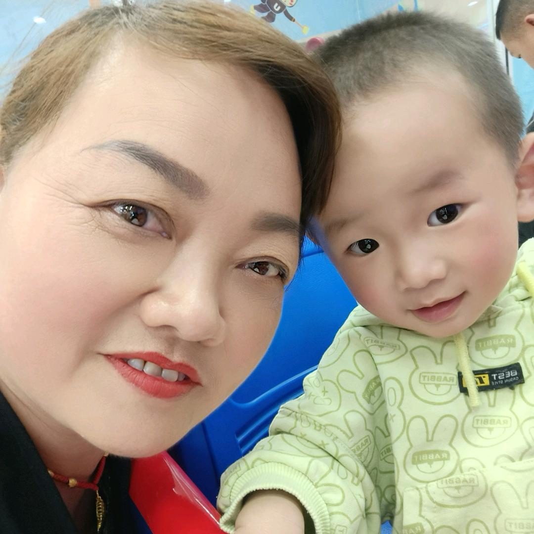 博睿冉、三个孙孙的奶奶无忧无虑的生活❤❤
