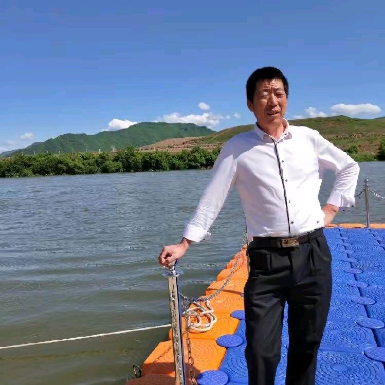 吴丹爸爸
