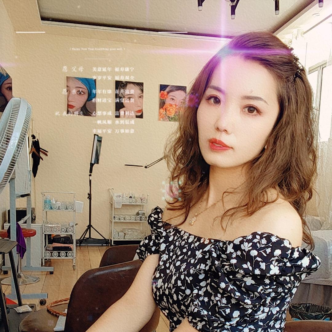 遇东篱里鲜花美睫店