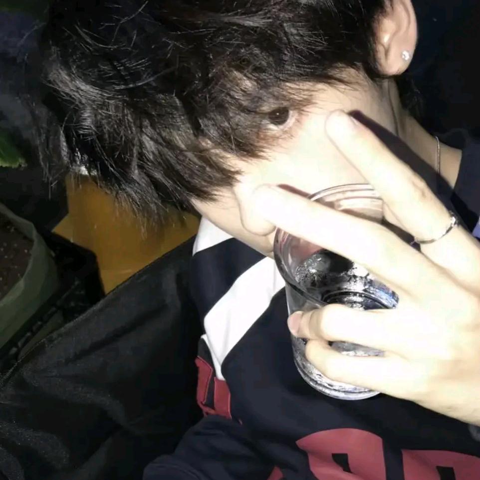 丽男